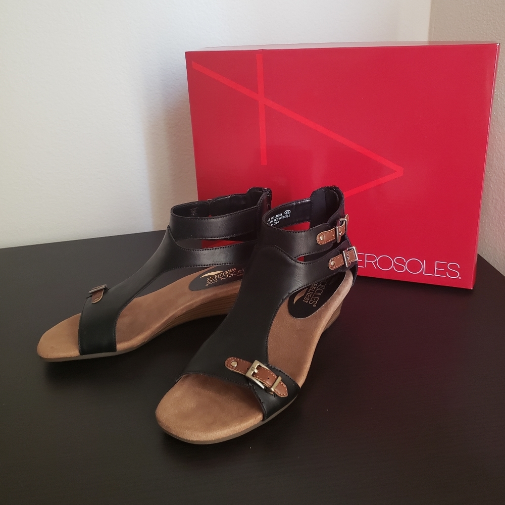 Aerosoles Gladiator-inspired sandals - Womens size 5